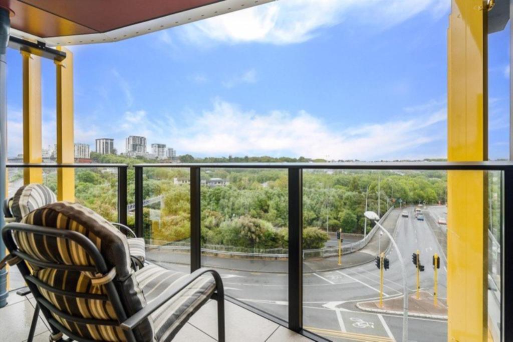 Free Wifi!! Spacious 1-Bedroom Apt, Auckland Cbd エクステリア 写真